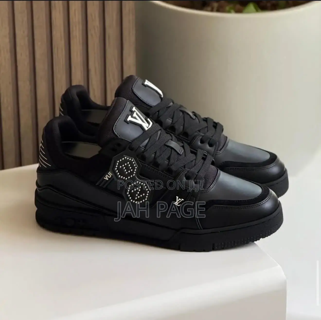Louis Vuitton Sneaker