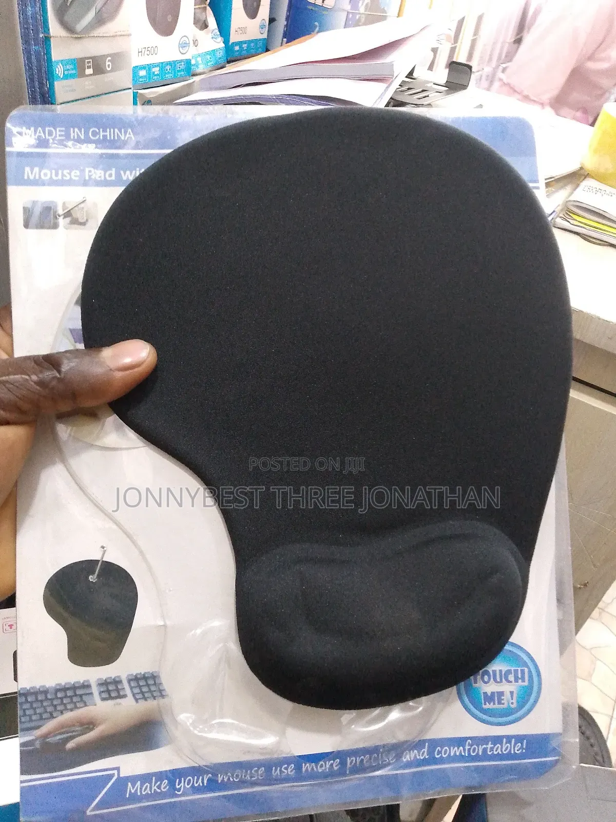 Mouse Pad With Gel Wrist Support