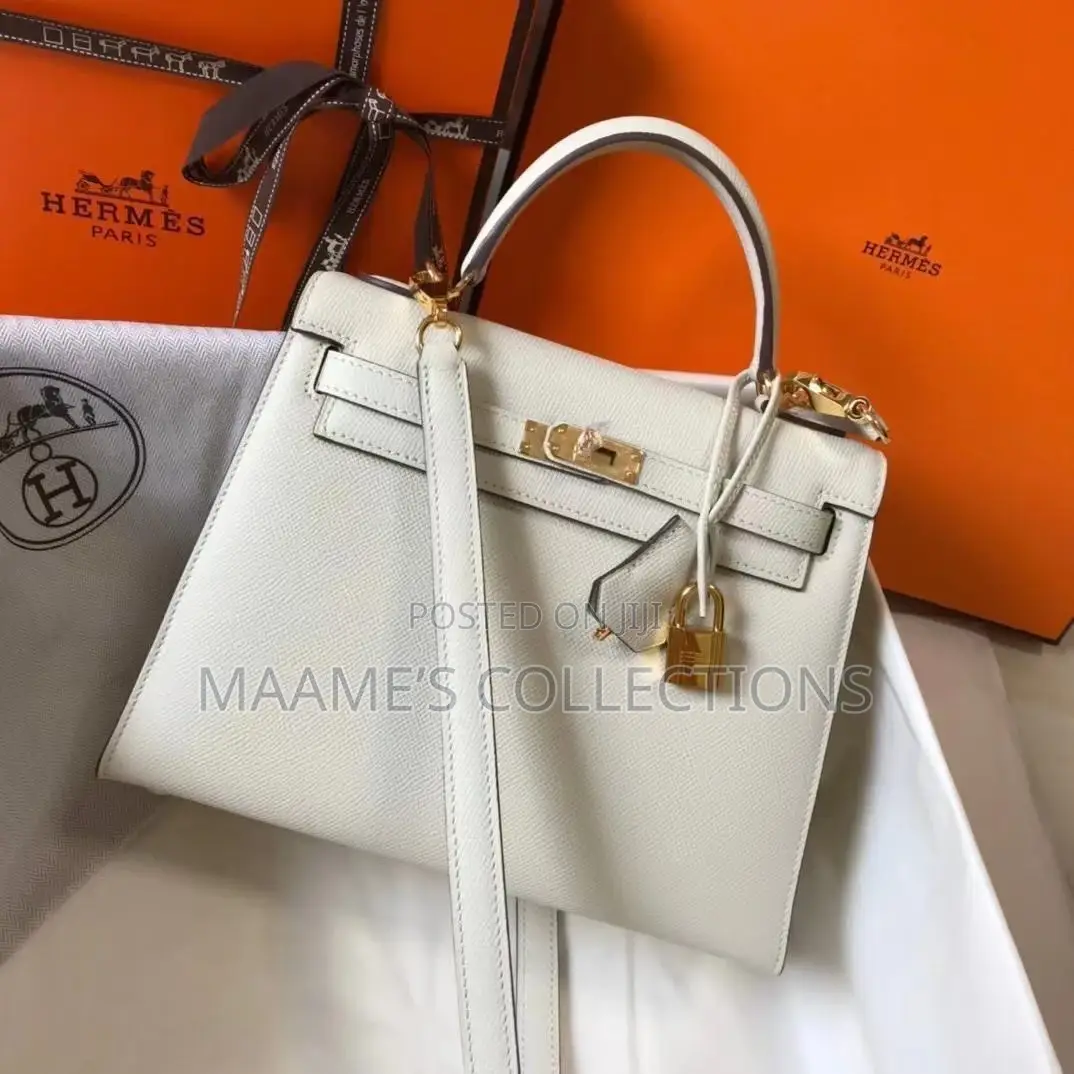 Hermes Ladies Handbag (Comes With a Box and a Long Strap )