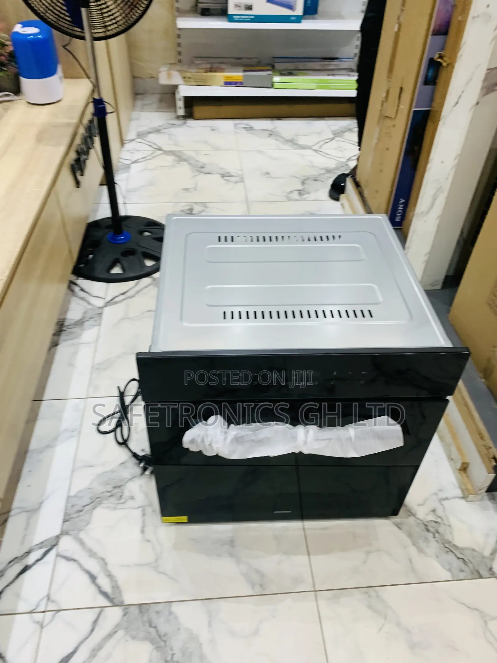 90cm Built in Electric Oven Kenwood Black