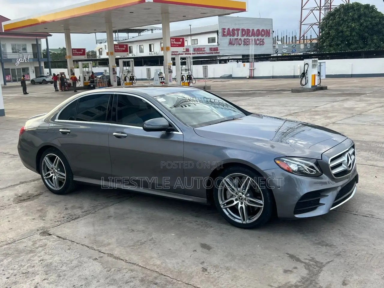Mercedes-Benz E300 2018 Gray