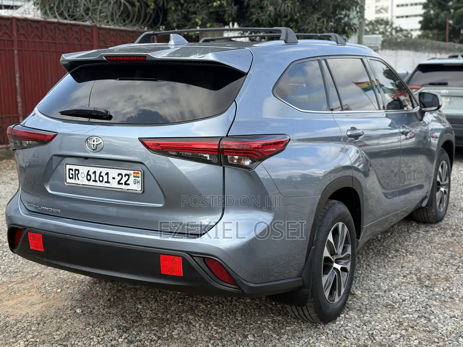Toyota Highlander XLE AWD 2020 Blue