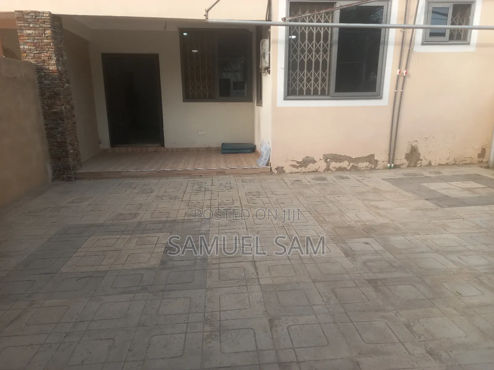 2bdrm House in Sakumono Estate, Tema Metropolitan for rent