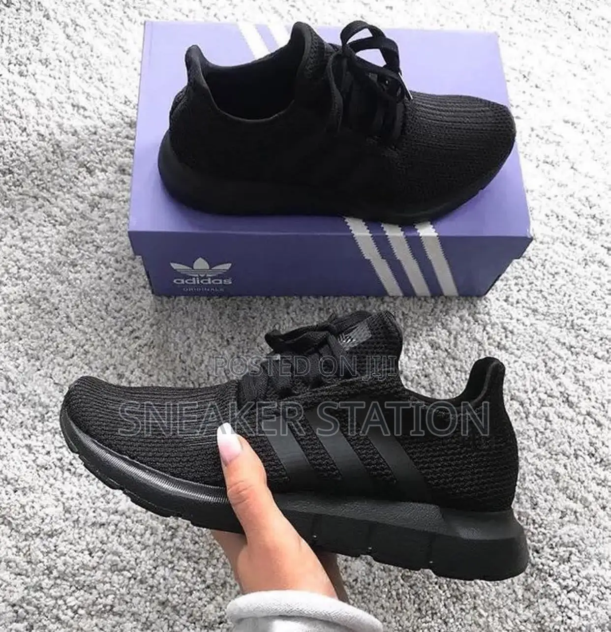 Adidas Swift Runner Black