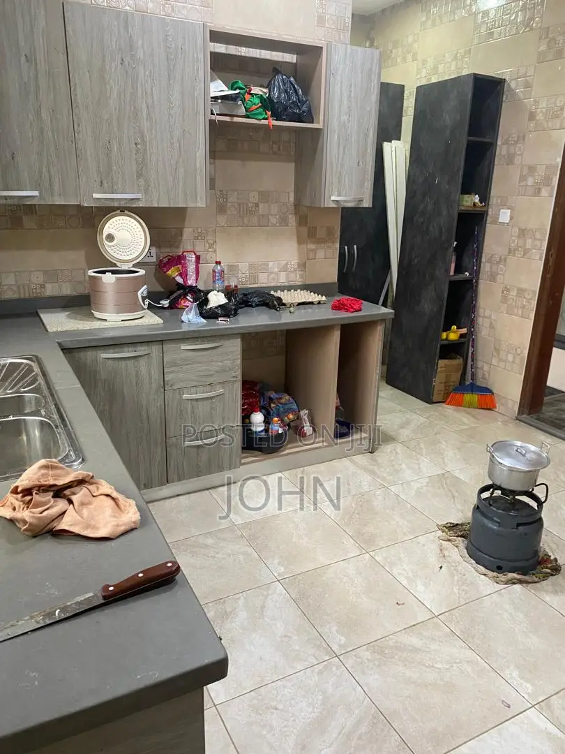 5bdrm House in Survivorestates, Old Barrier for rent