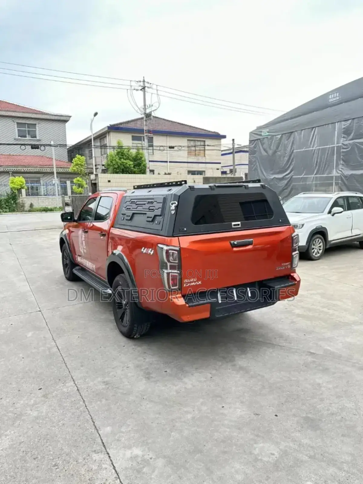 Isuzu D-Max Bed Cover Carryboy (Canopy)