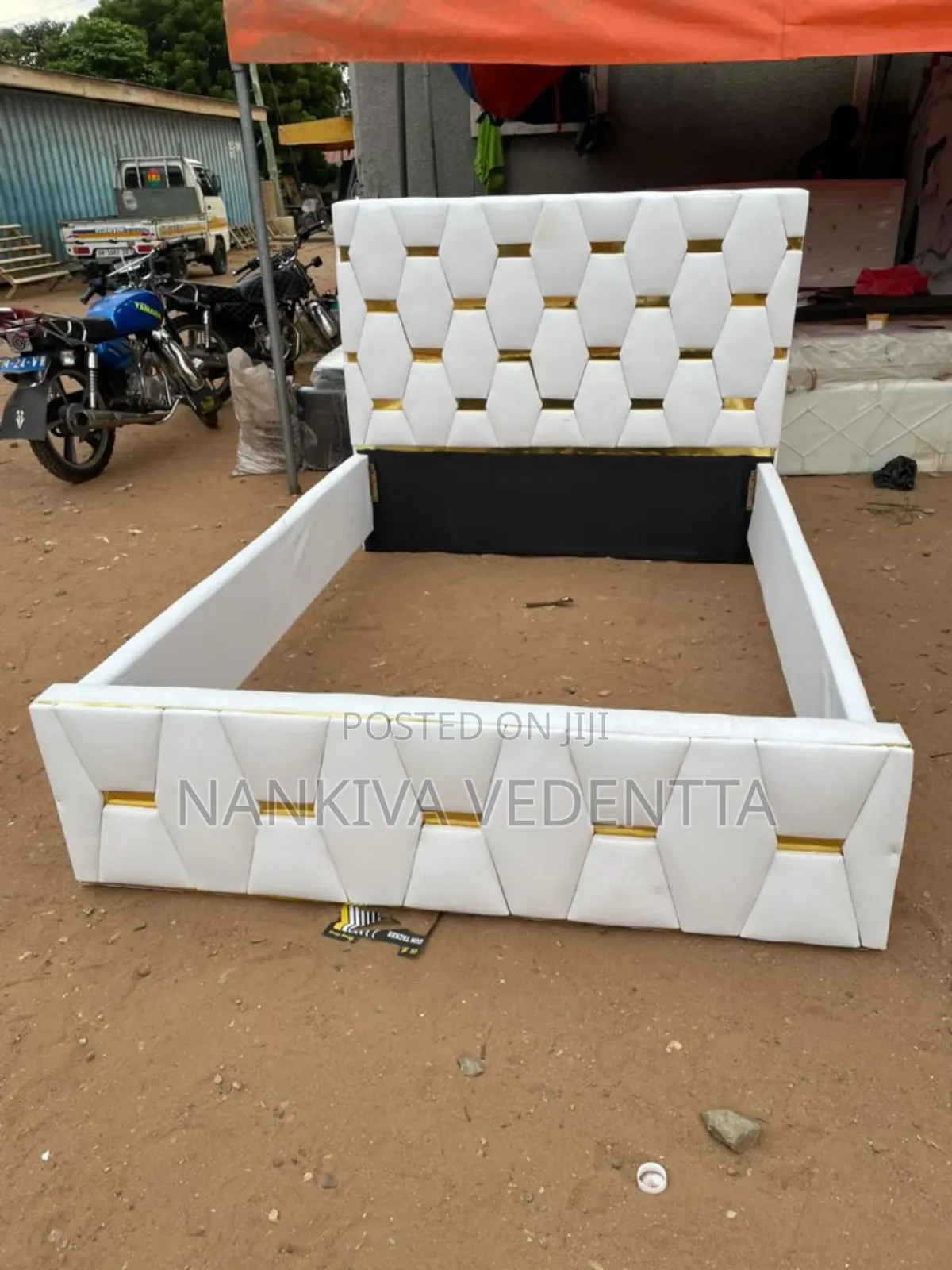 Design Double Bedframe
