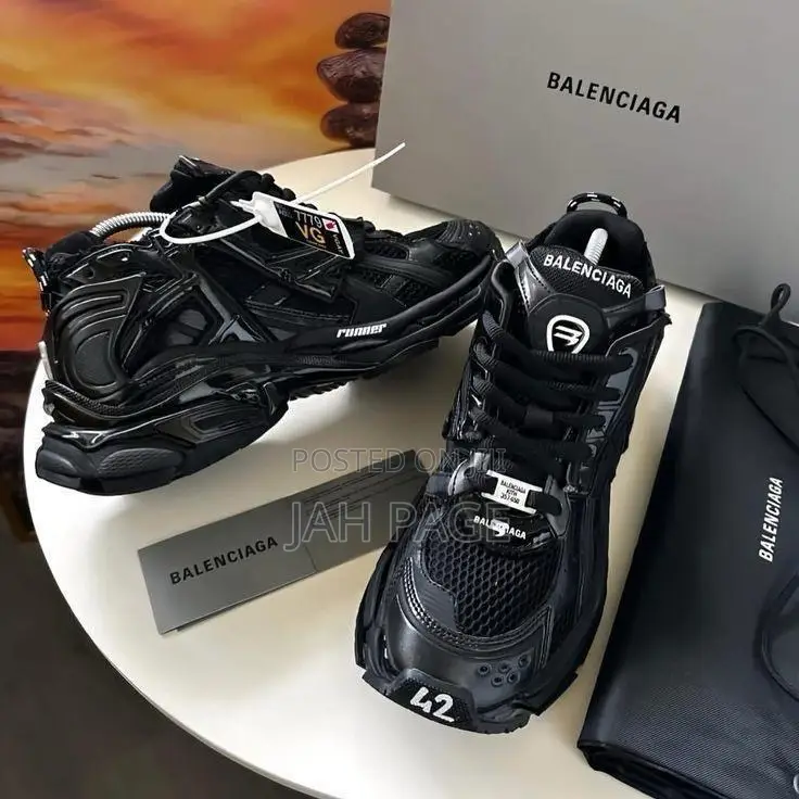 Balenciaga Runner