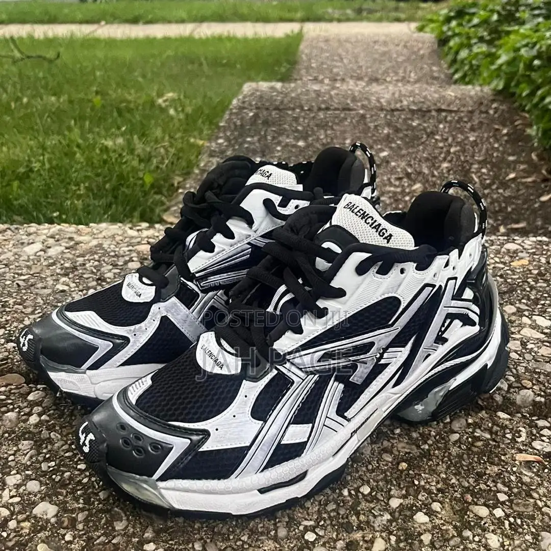 Balenciaga Runner