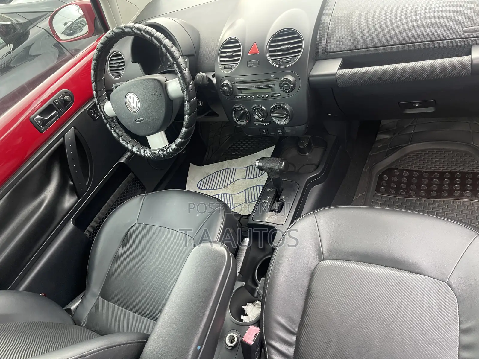 Volkswagen Beetle 2.0 Cabriolet 2010 Red