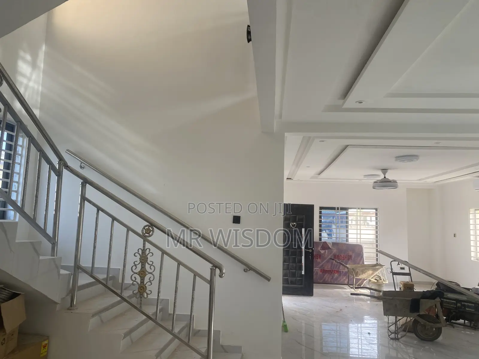 4bdrm Duplex in Lakeside Estate, Ashaley Botwe for sale