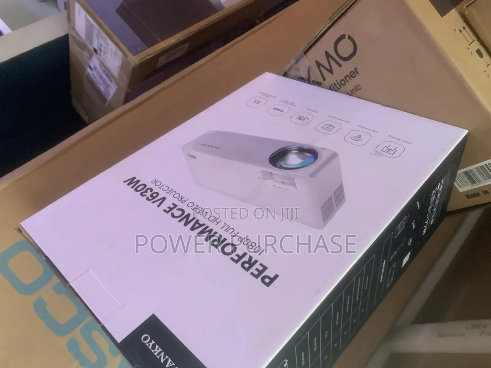 Ultra Clear Projector V630w