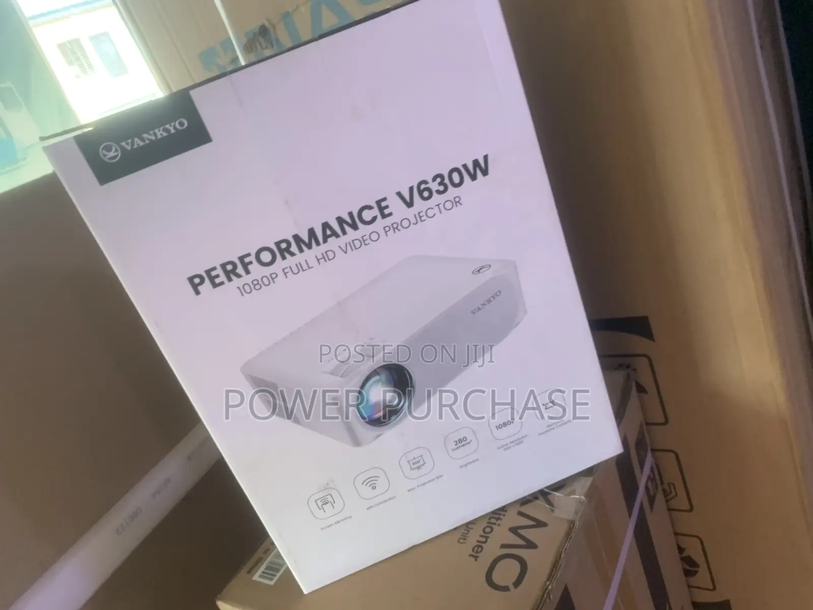 Ultra Clear Projector V630w