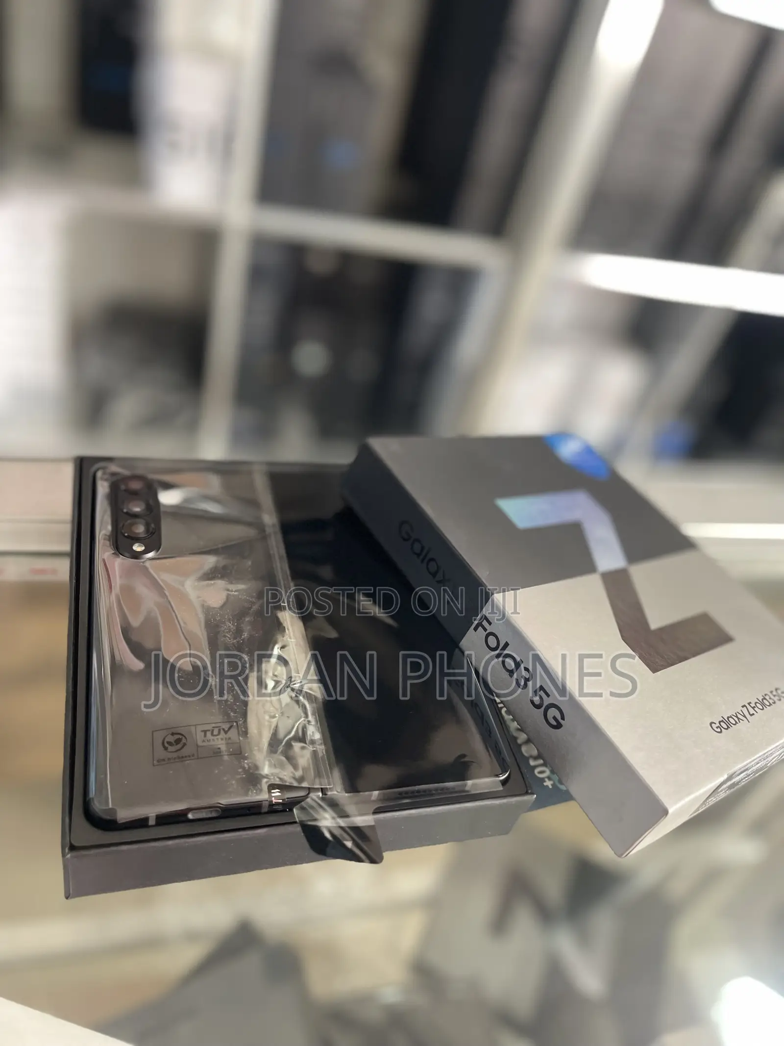 New Samsung Galaxy Z Fold 3 256 GB Black