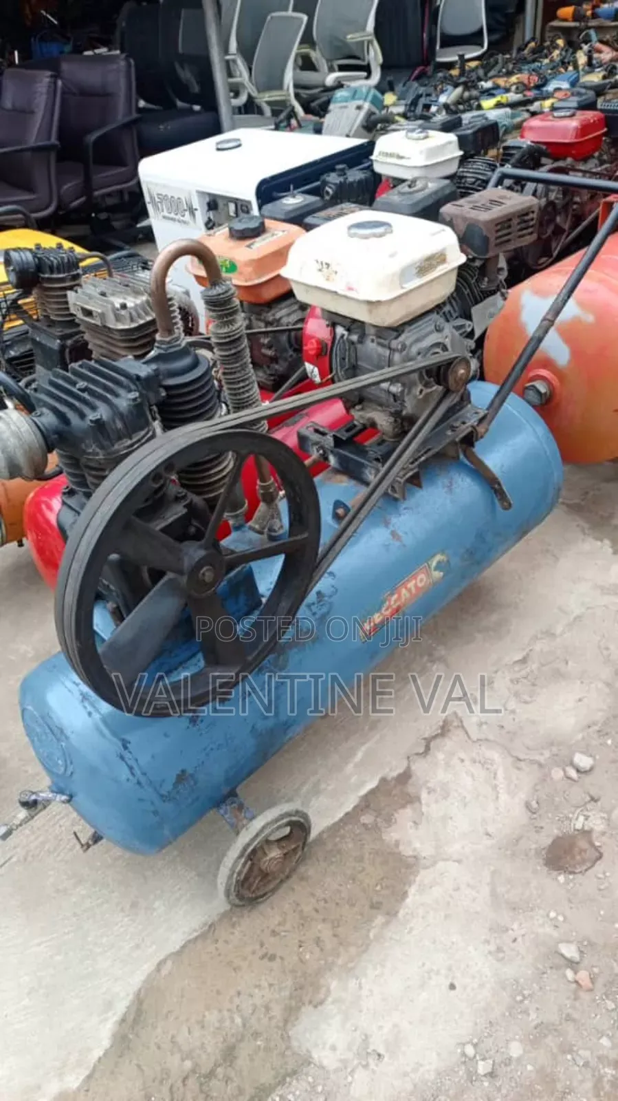 100 Liter Compressor Powered by Petrol Well Sophisticated