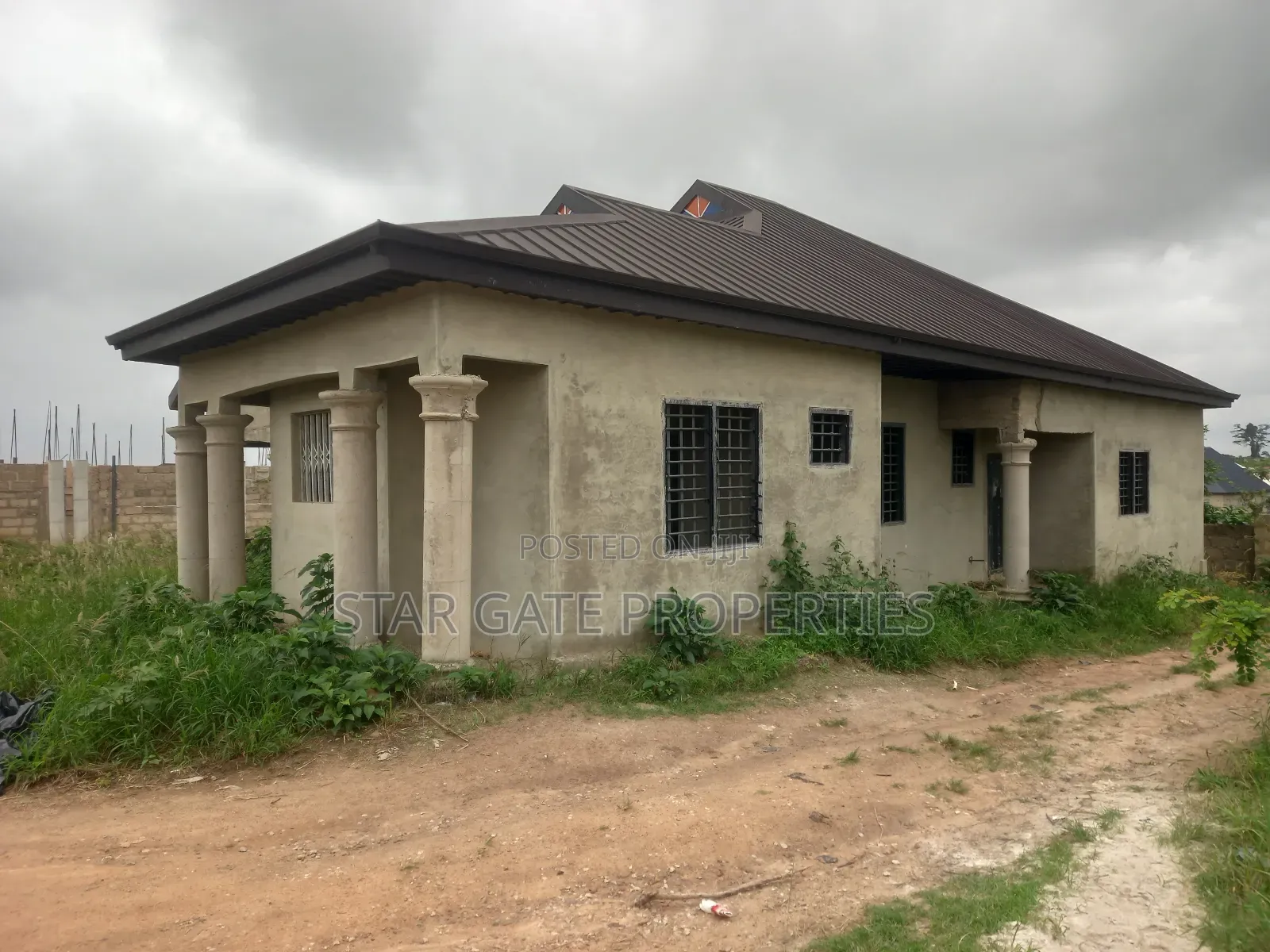 4bdrm House in Antoa New Site, Kumasi Metropolitan for sale
