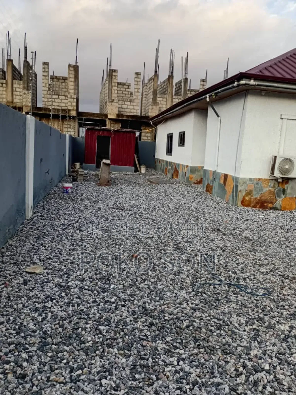 4bdrm House in Dr Roko, Pokuase for sale