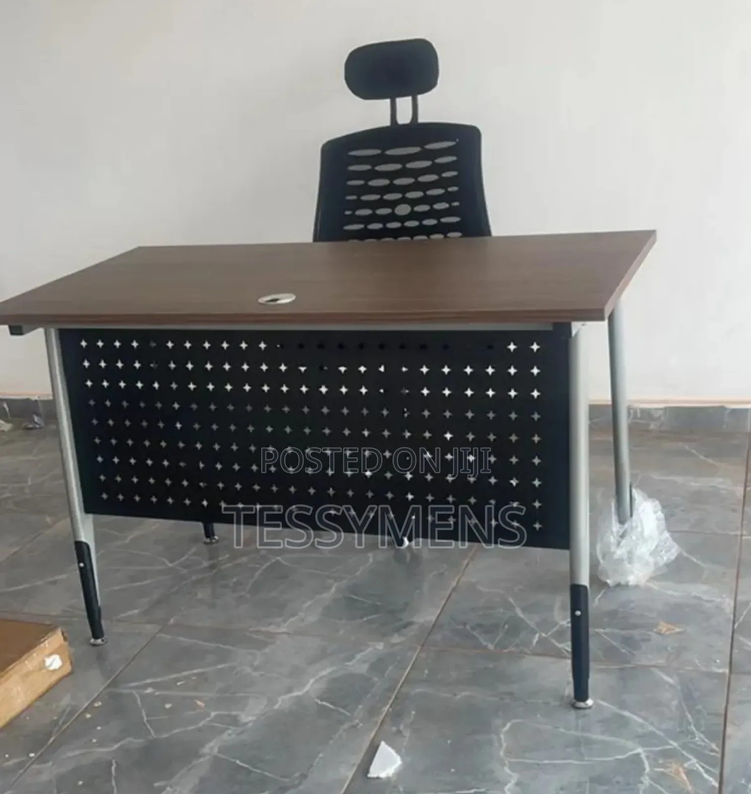 Office Table (120by 60 Cm)