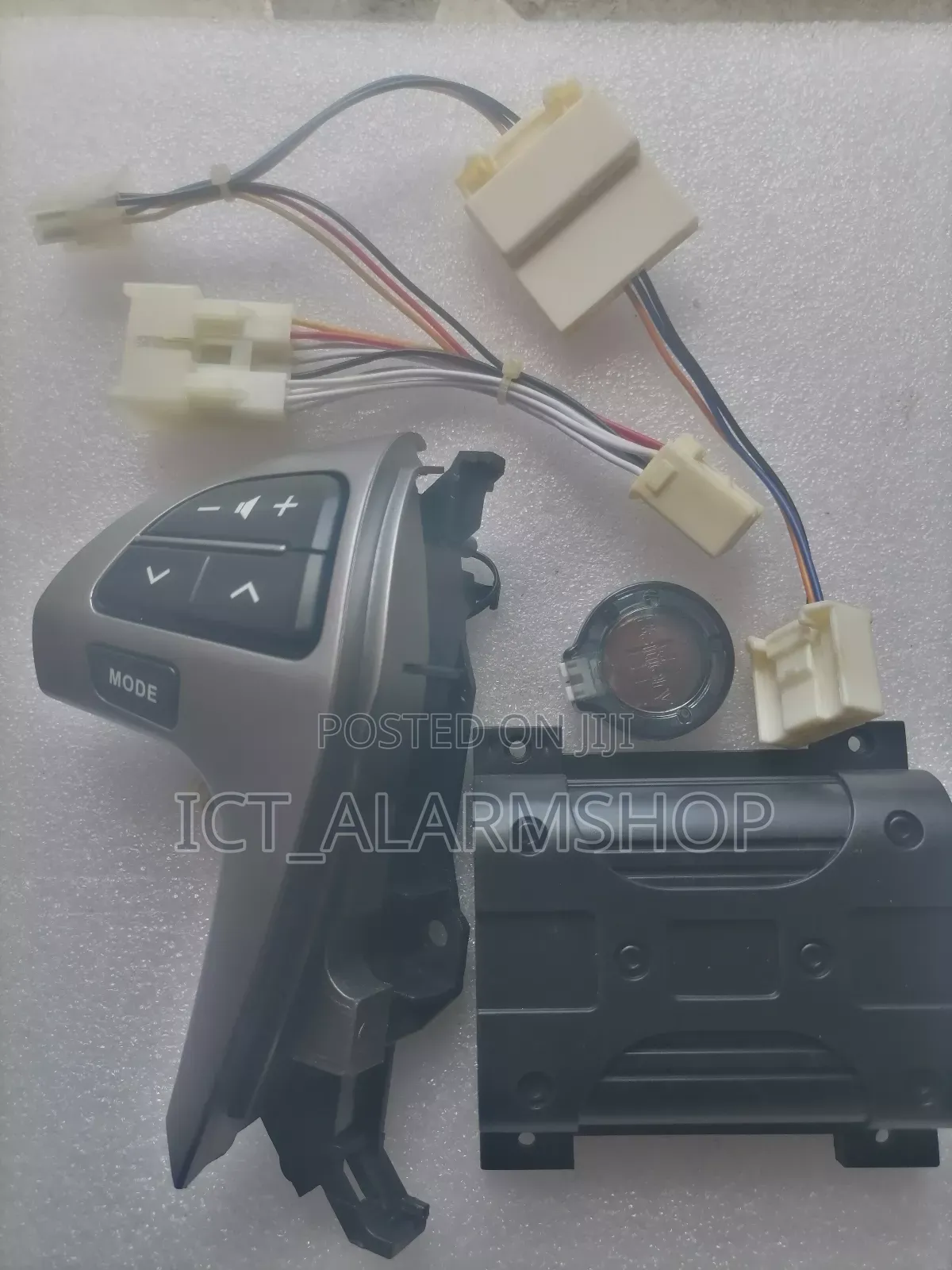 Wireless Steering Wheel Control for Radio