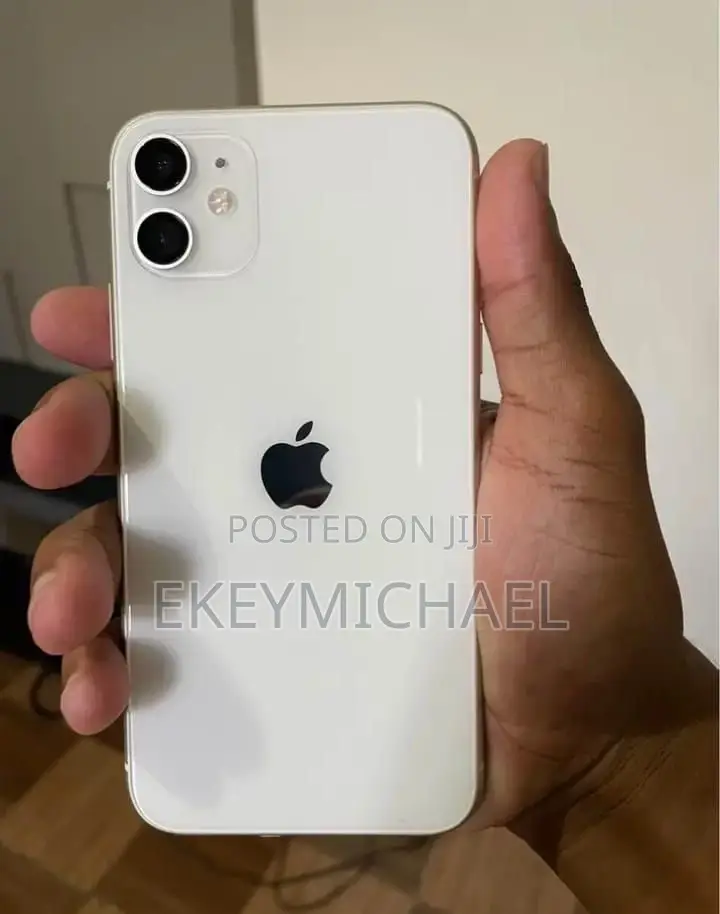 New Apple iPhone 11 64 GB Purple