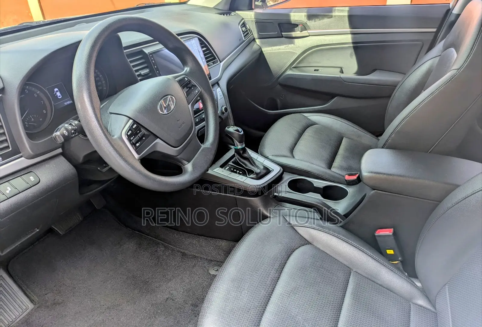 Hyundai Avante 2017 White