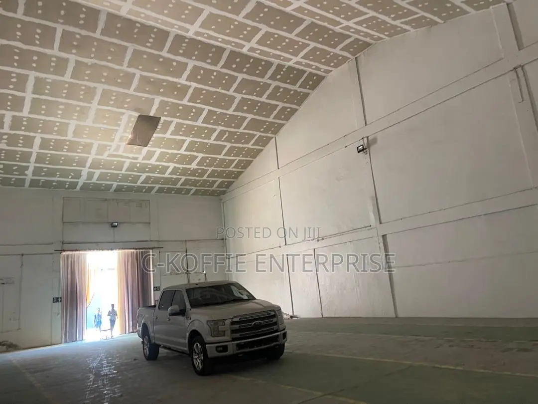 300 SQM Warehouse at Spintex for Rent