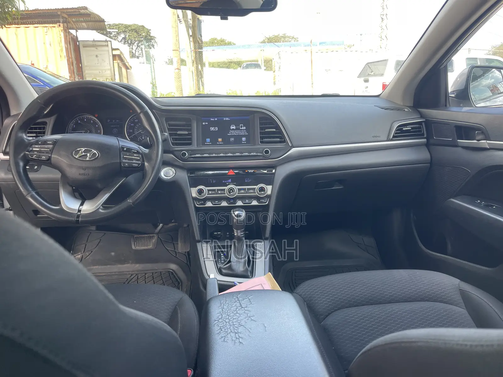 Hyundai Elantra Limited 2019 Silver