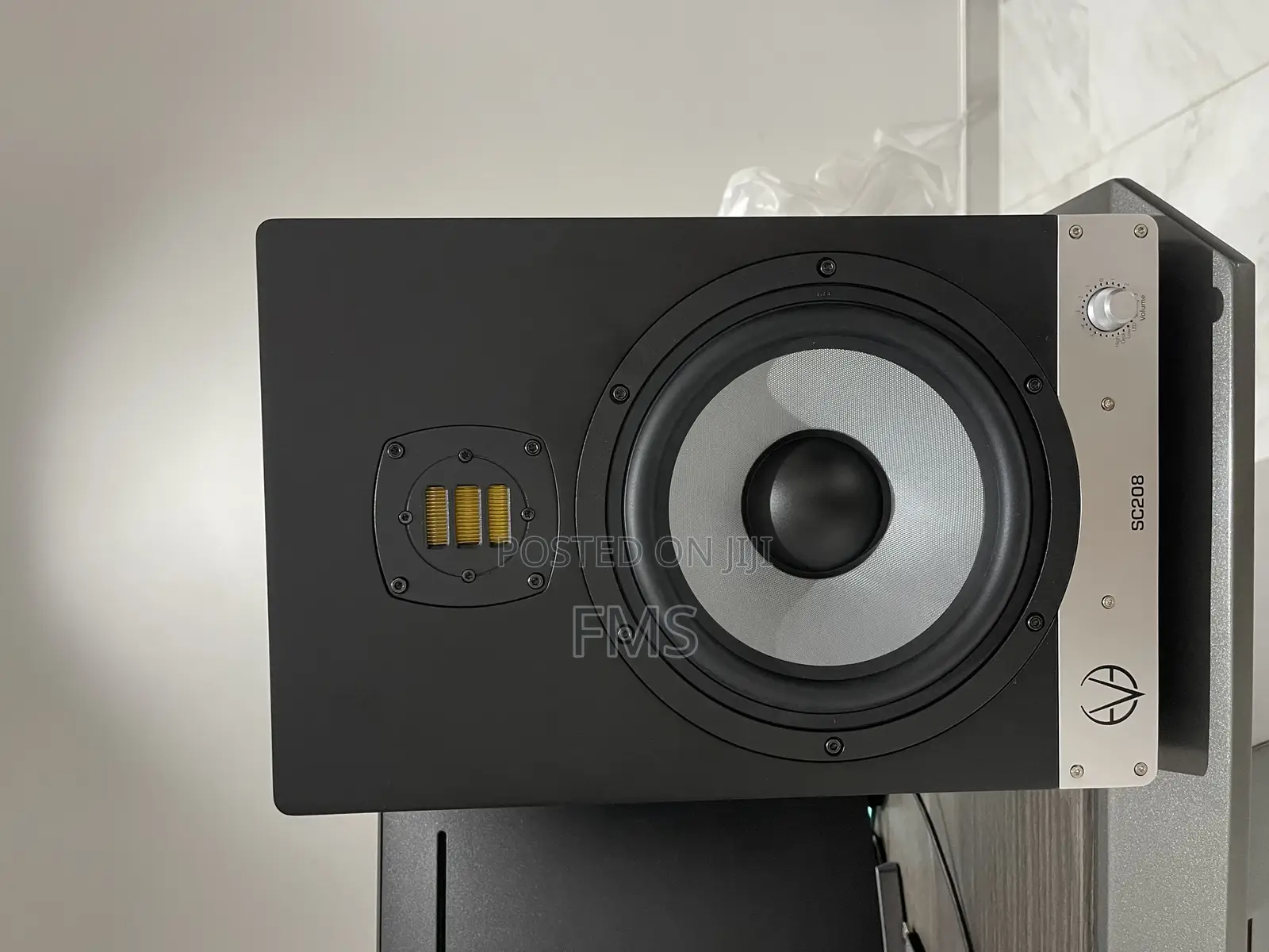 Eve Audio Sc208 Active 2-Way Studio Monitor
