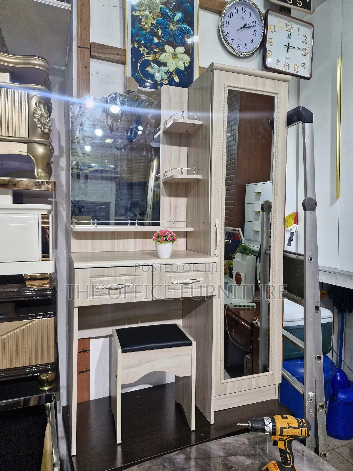 Double Mirrors Dresser With Side Wardrobe