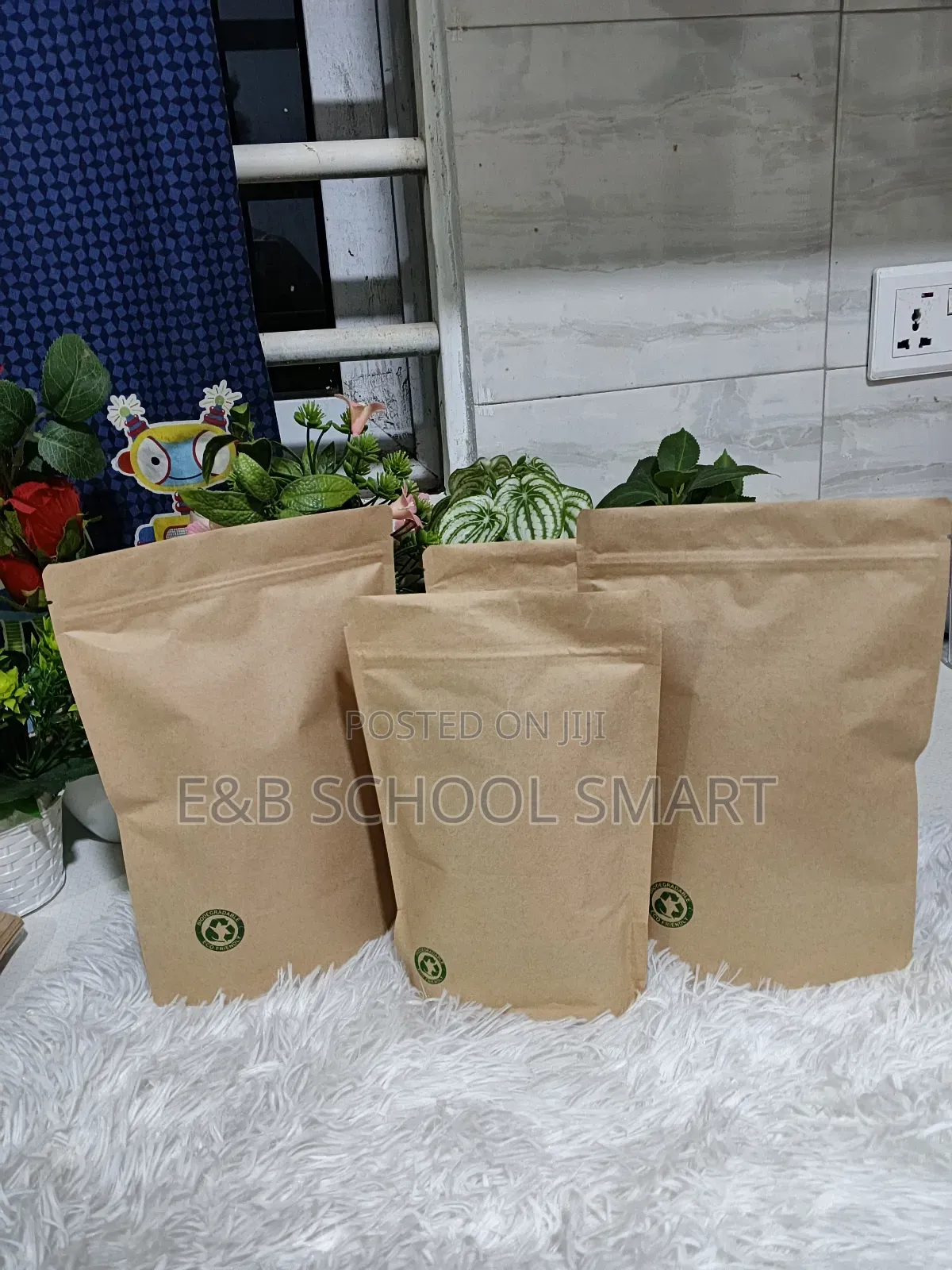 Pouch Packaging Ziploc Bags Available for Sale