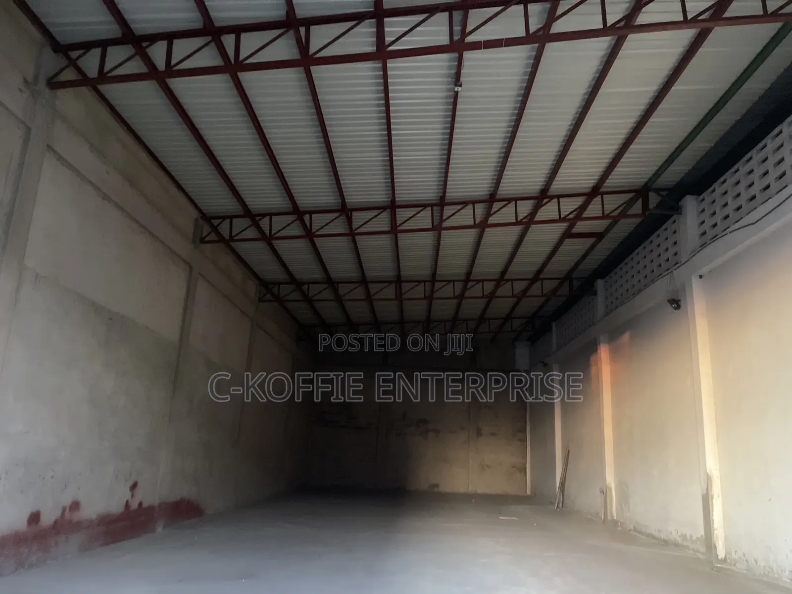 500sqm Warehouse Plus Offices at Spintex