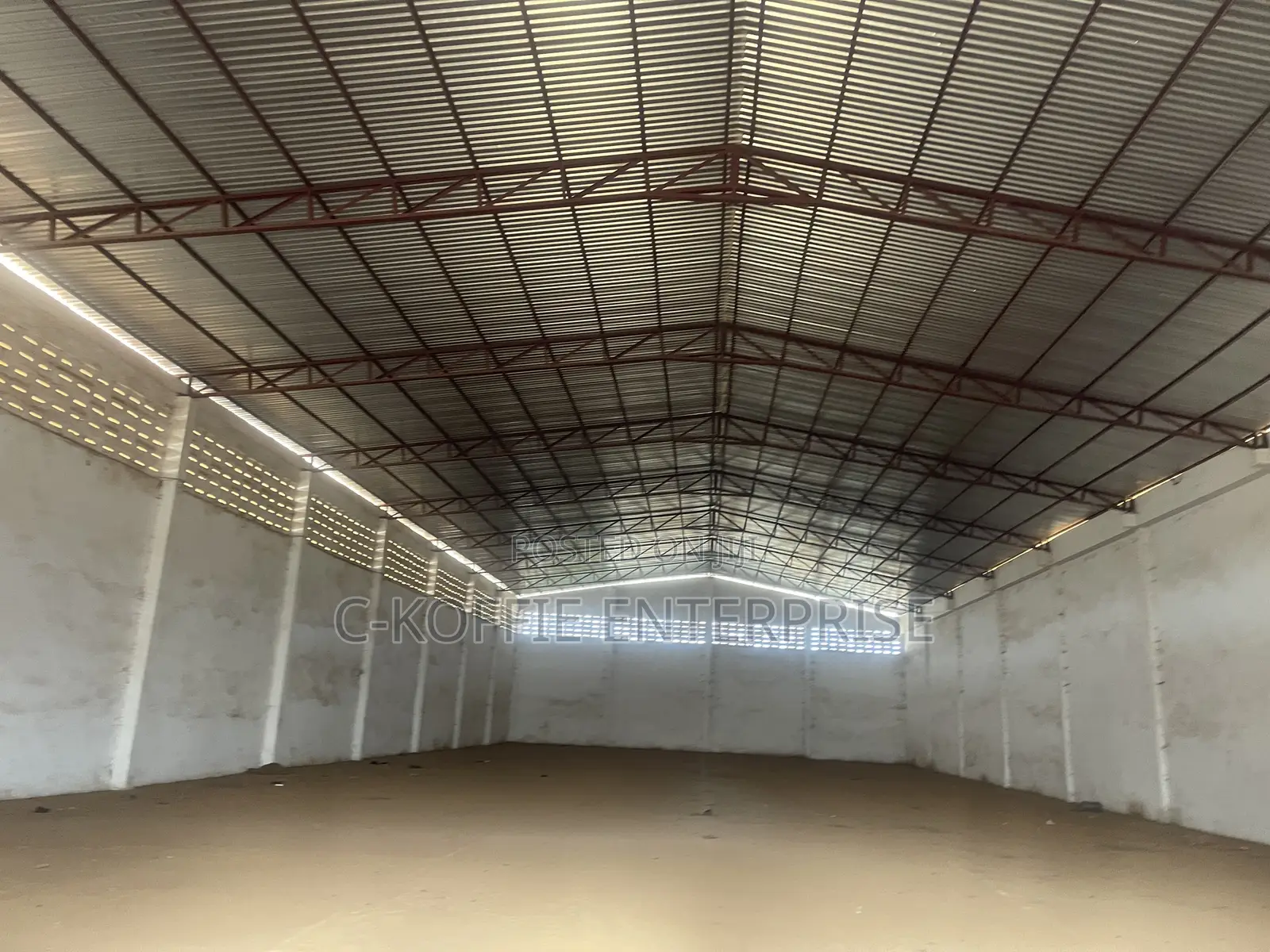 850 SQM Warehouse at Spintex for Lease
