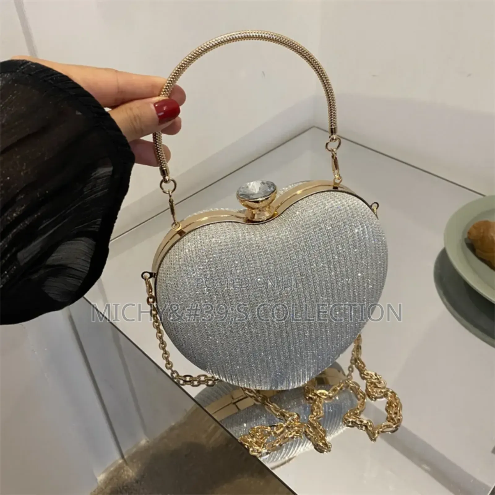 Classy Clutch