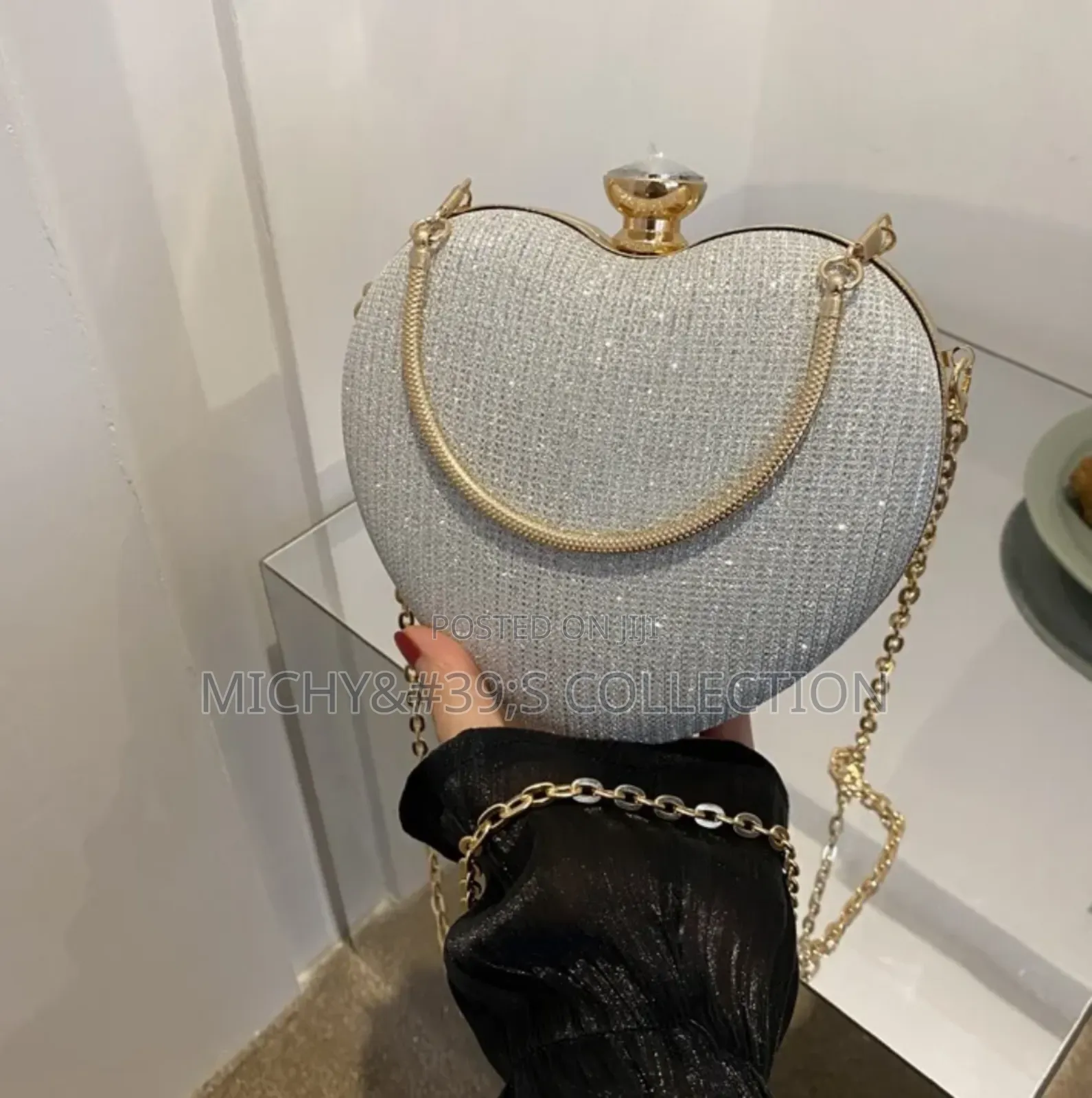 Classy Clutch
