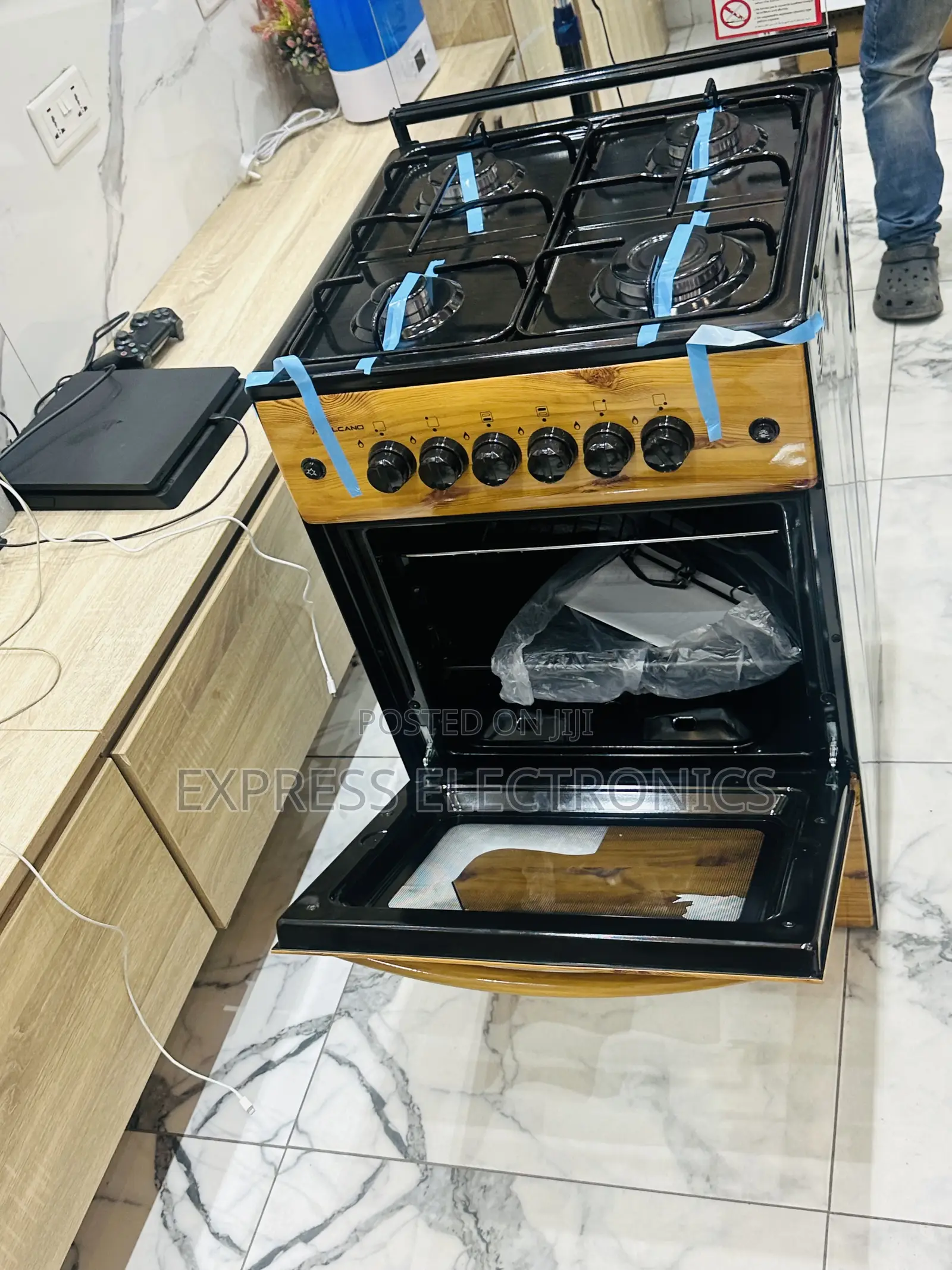 Locate Us Adabraka Fir Wooden Like Gas Cooker Oven Grill 4burner 50/50