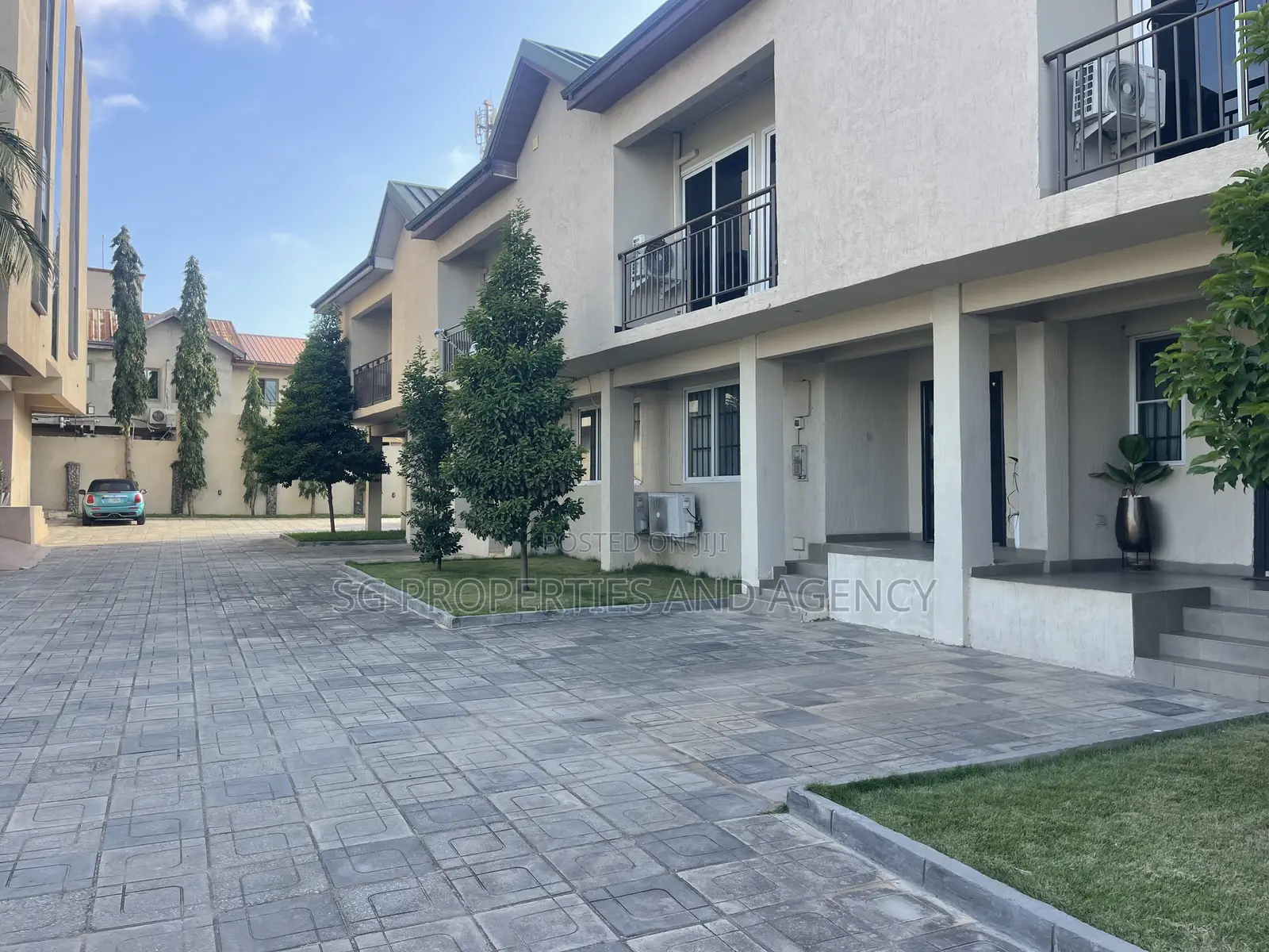 3bdrm Townhouse / Terrace in Tseaddo, Accra Metropolitan for rent