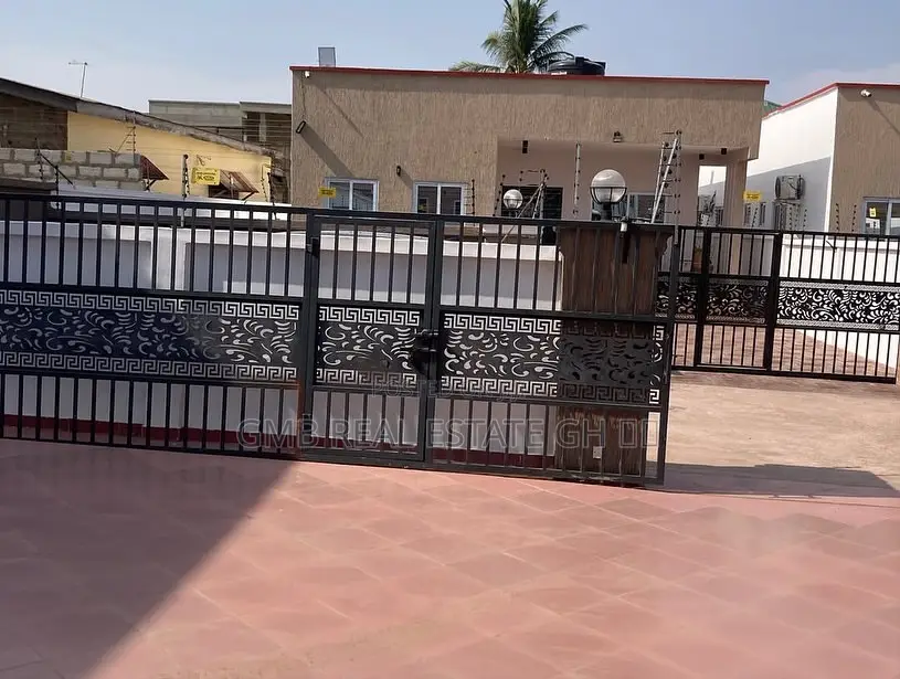 3bdrm House in Spintex for sale