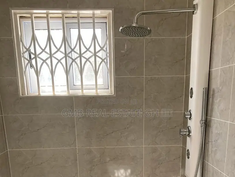 3bdrm House in Spintex for sale