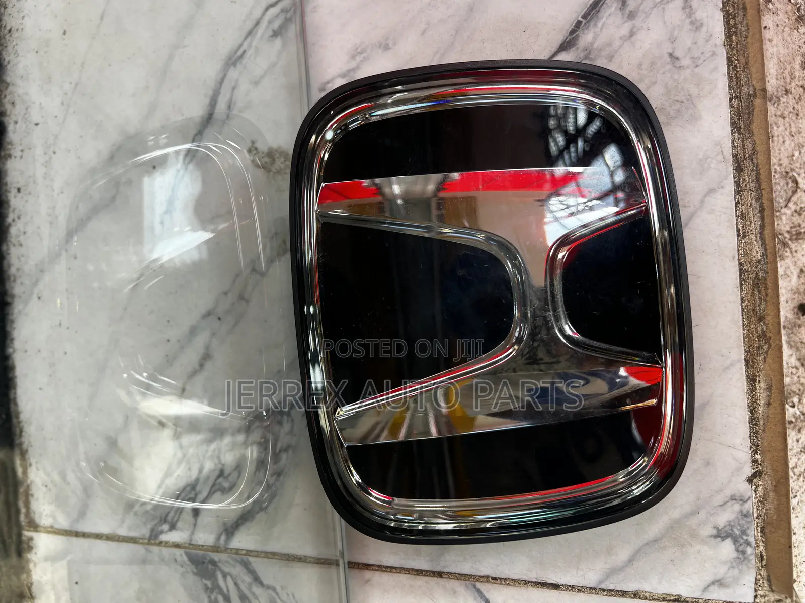 Honda Cr-v 2023-2025 Sensor Crown / Logo