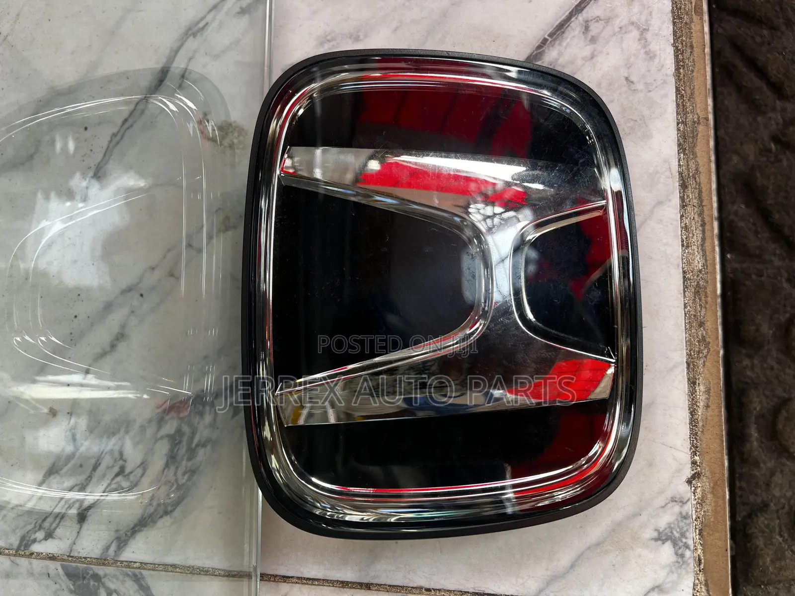 Honda Cr-v 2023-2025 Sensor Crown / Logo