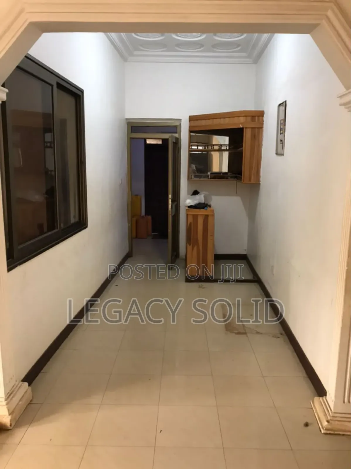 3bdrm House in Legacy Solid Real , New Town for rent