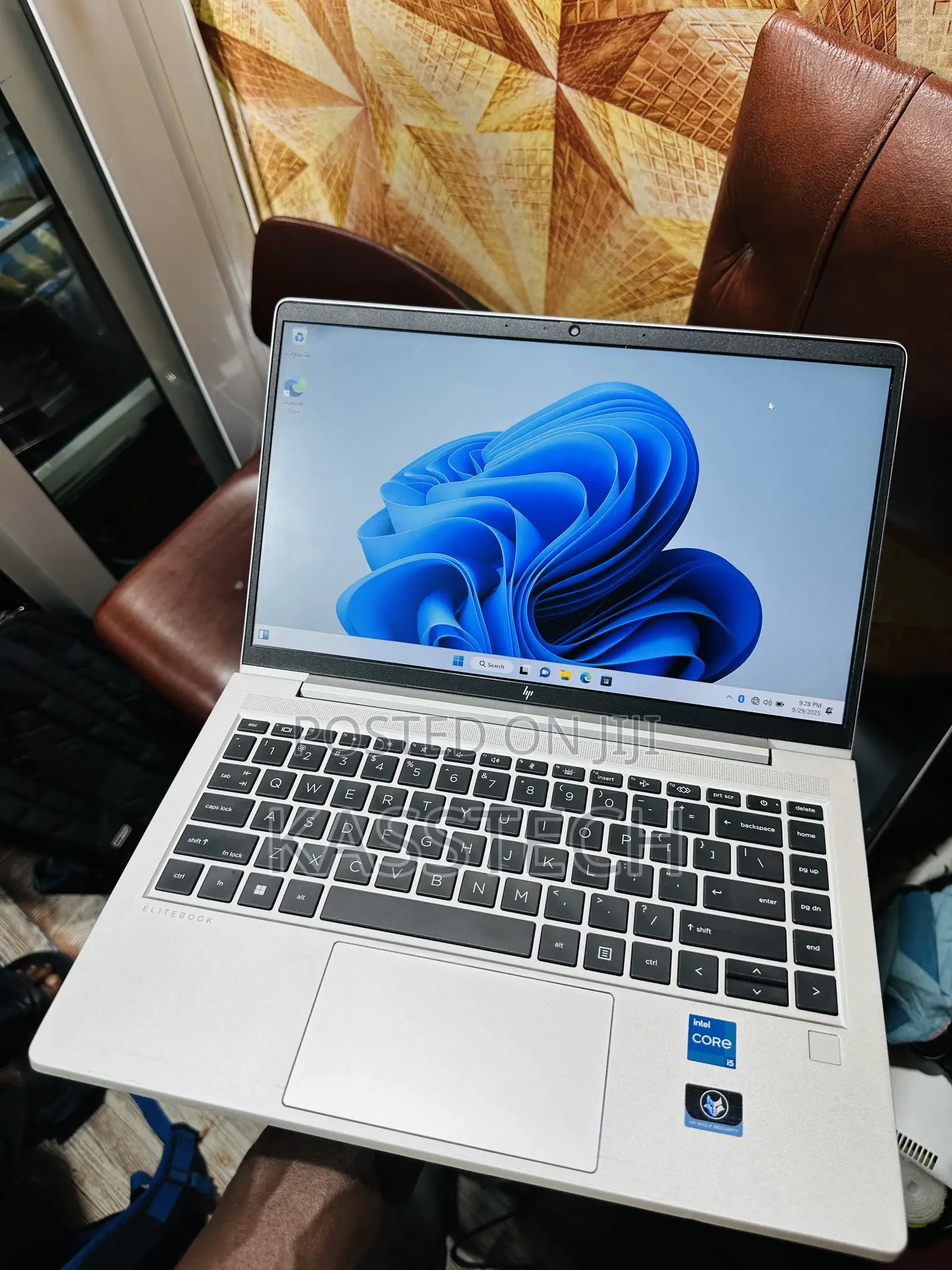 Laptop HP EliteBook 640 G9 16GB Intel Core I5 SSD 256GB