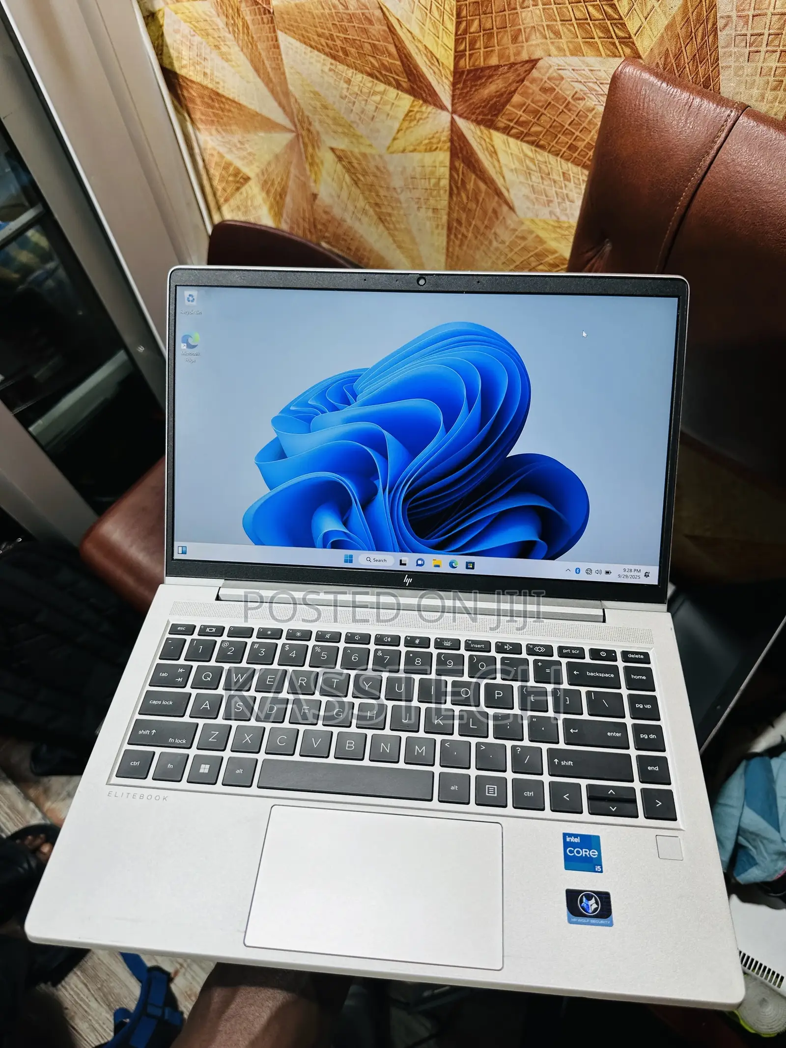 Laptop HP EliteBook 640 G9 16GB Intel Core I5 SSD 256GB