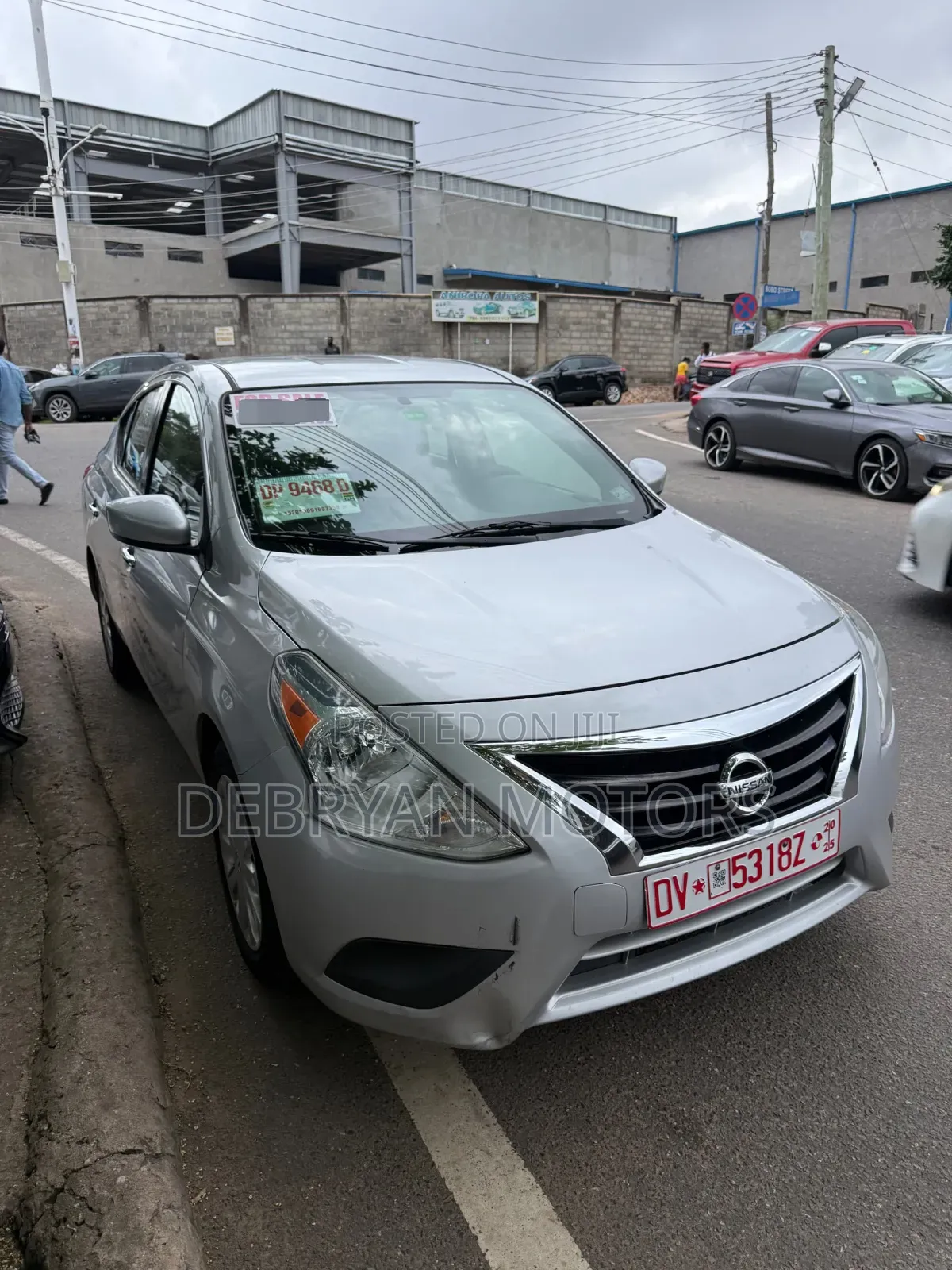 Nissan Versa 1.6 SV 2017 Silver