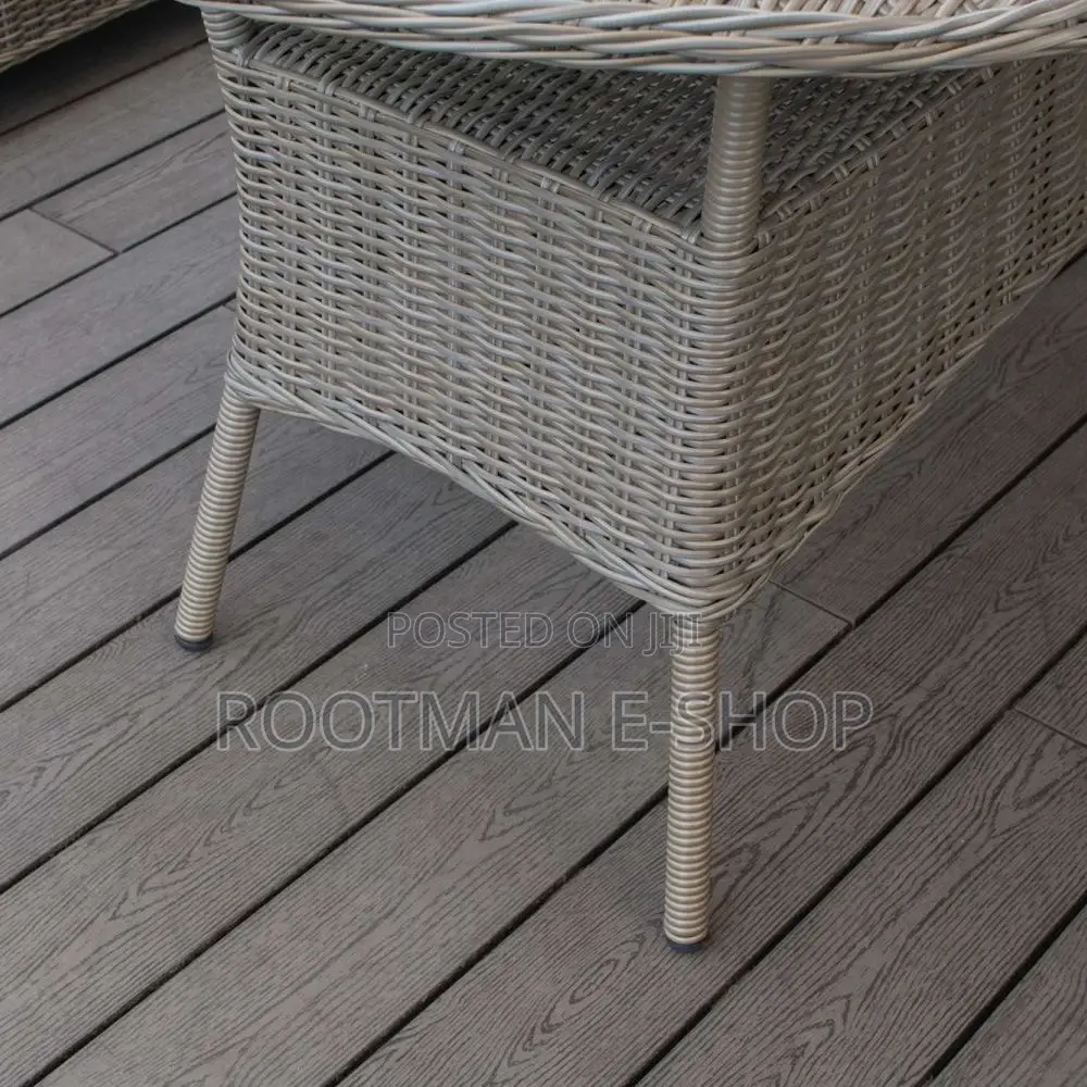 Elegant Grey Wicker Outdoor Dining Table – Glass Top