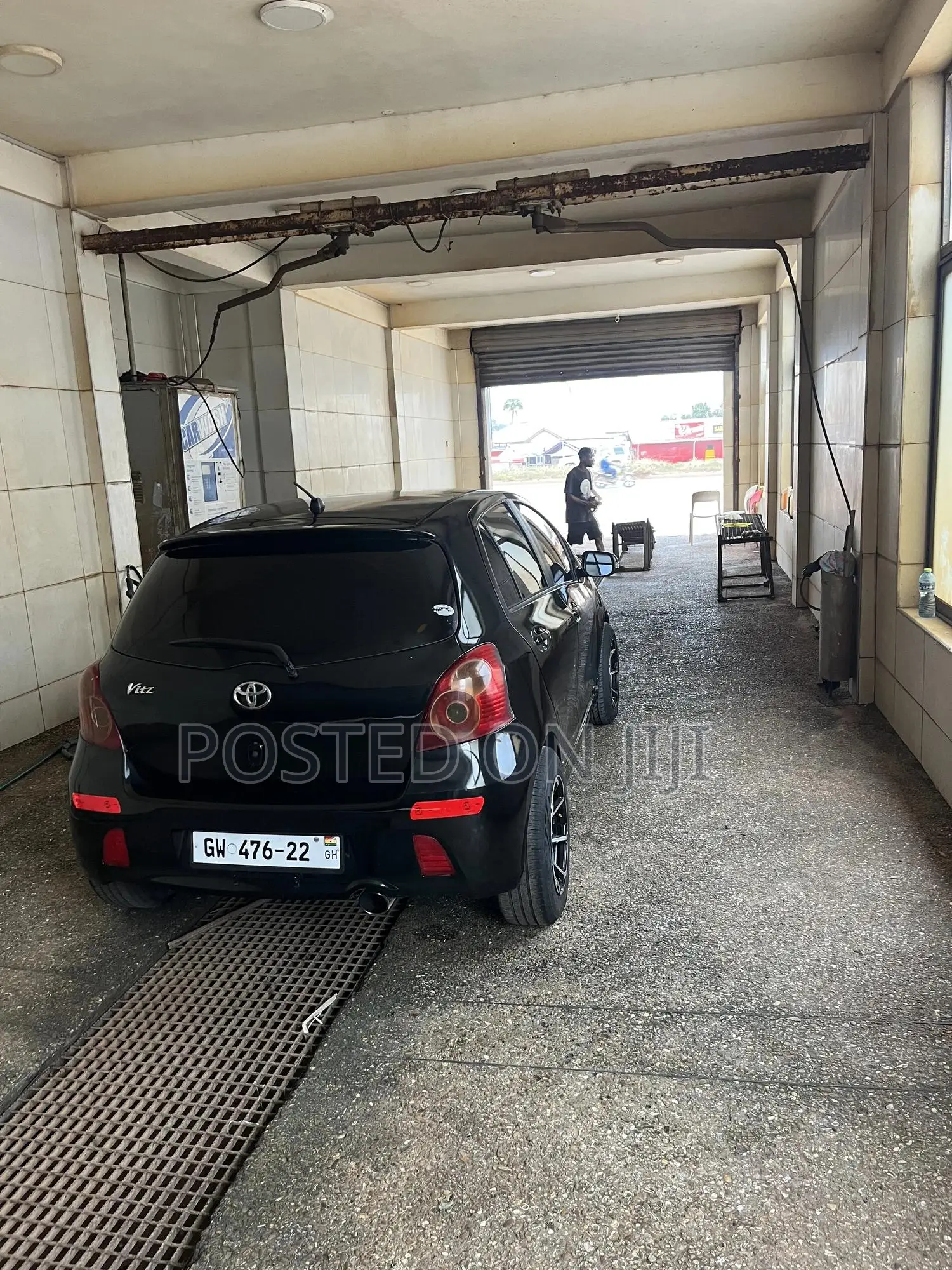 Toyota Vitz 2010 Black