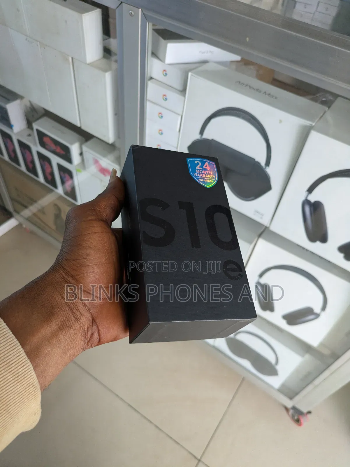 New Samsung Galaxy S10e 128 GB Silver