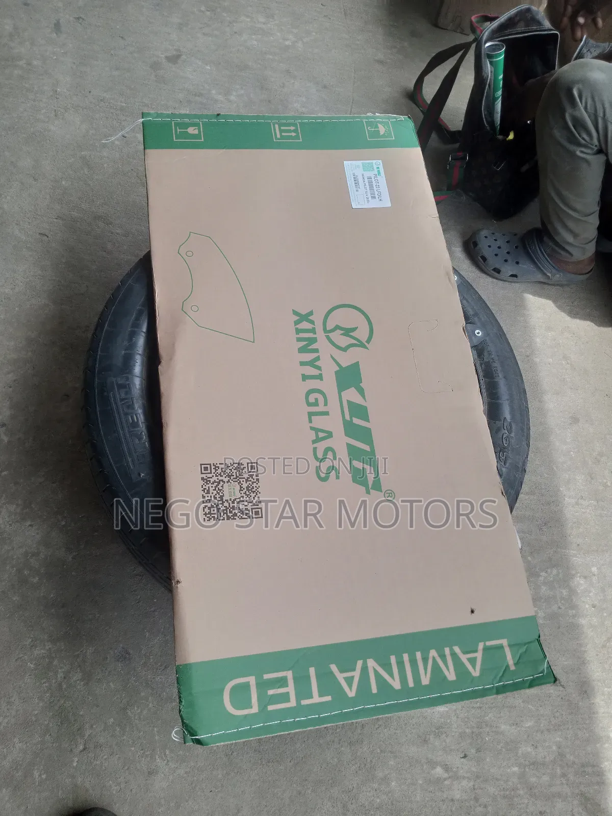 Honda Pilot 2024 Front Door Glass Double Type
