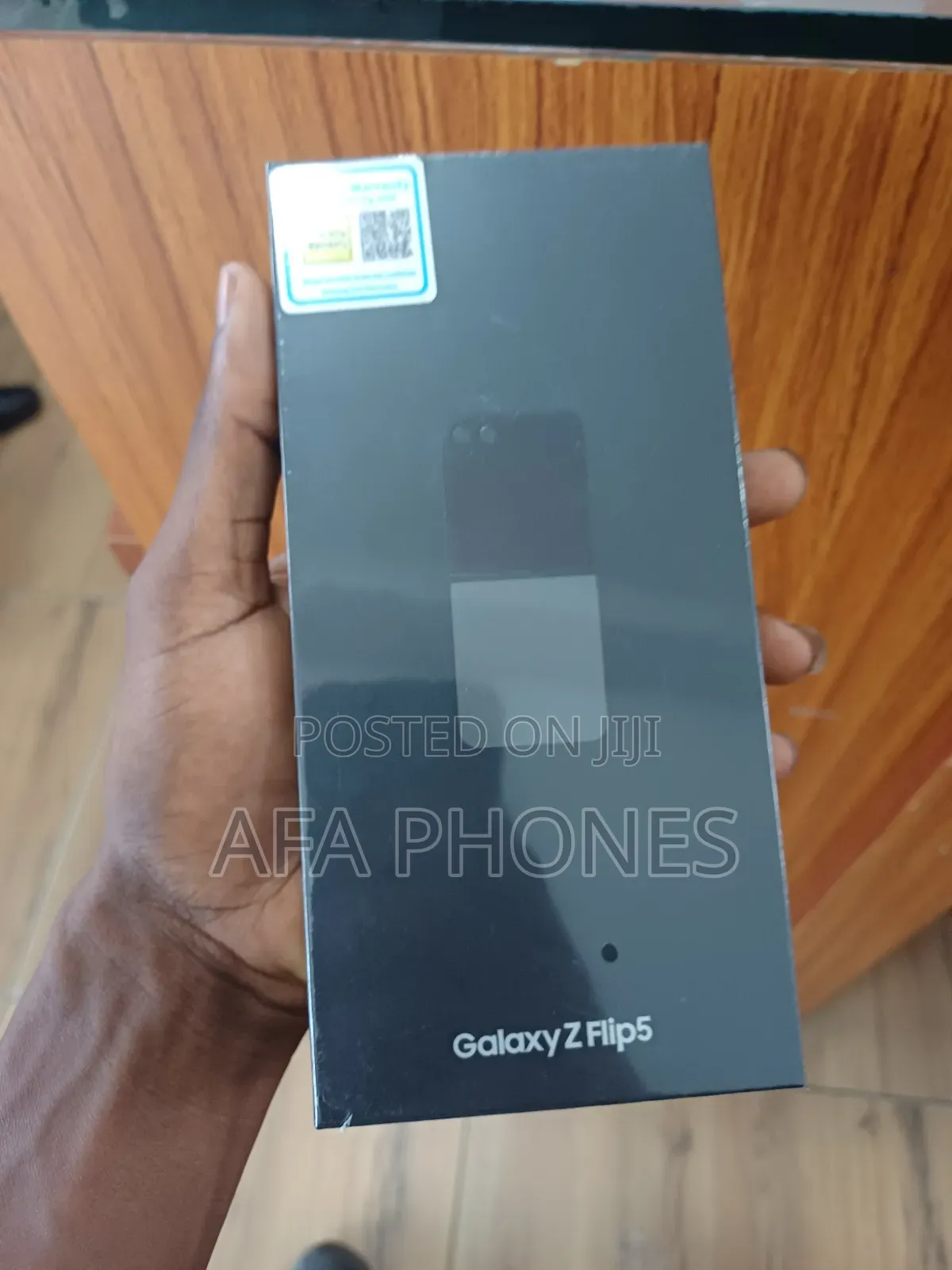 New Samsung Galaxy Z Flip 5 512 GB Gold