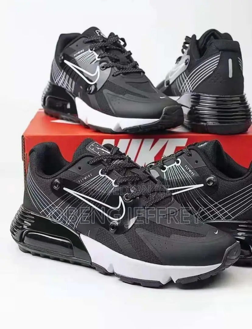 Original Airmax Flywire Black/White